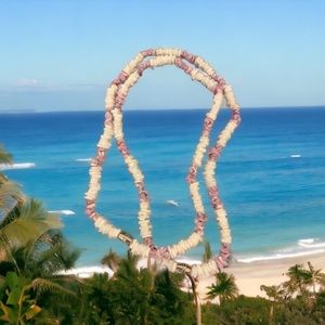 Double size puka bead with wampum shell necklace